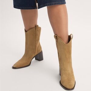 NIB Everlane The Outlaw Boot in Sand Suede, Mid-Calf, Heeled Western Boots, 6
